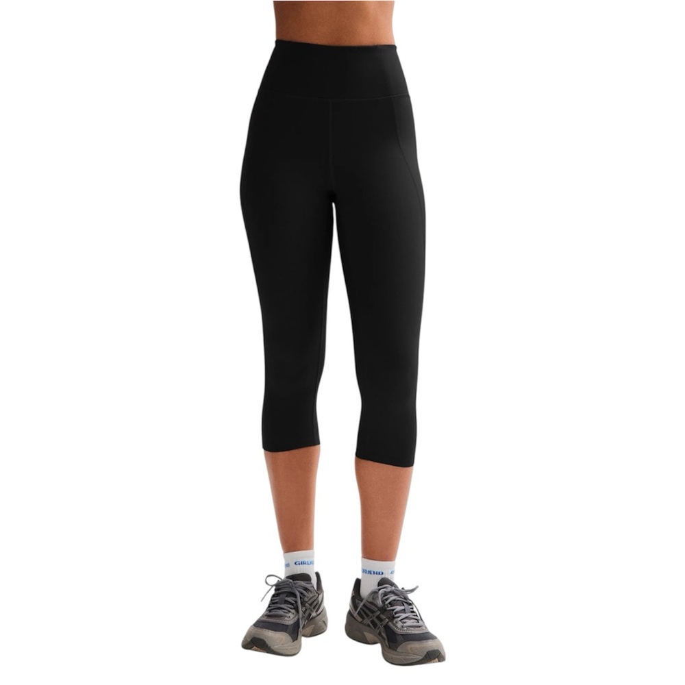 girlfriend collective Compressive High Rise Capri Leggings Black Women's‎ Medium